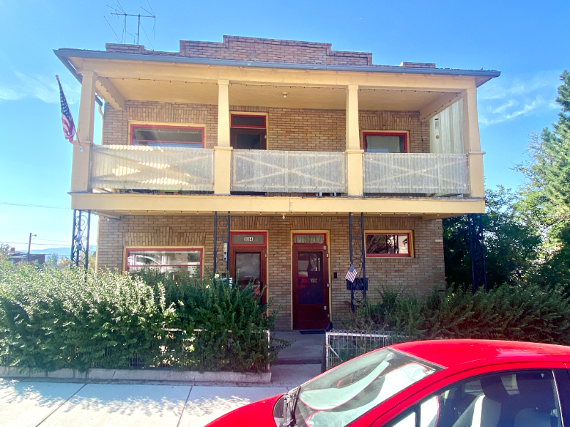 Butte Apartment: 1016 West Park Street