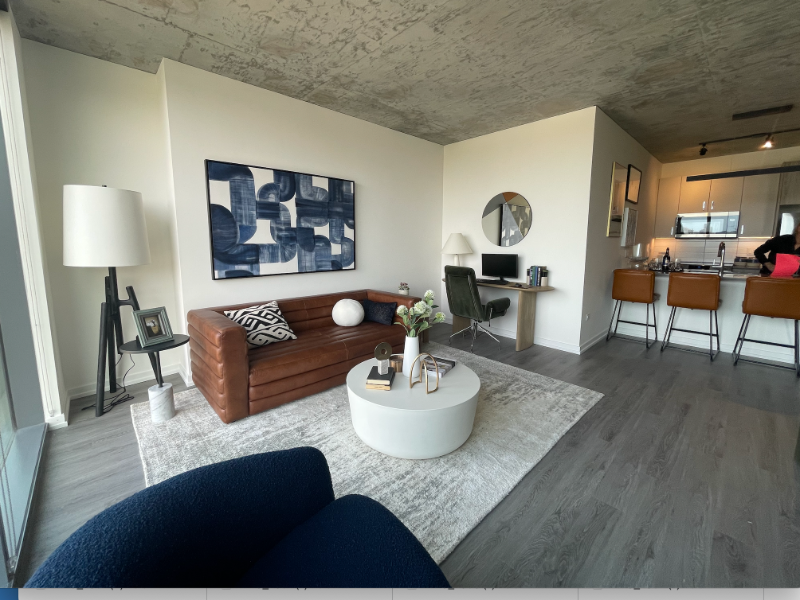 Chicago Apartment: 7890 N Kingsbury