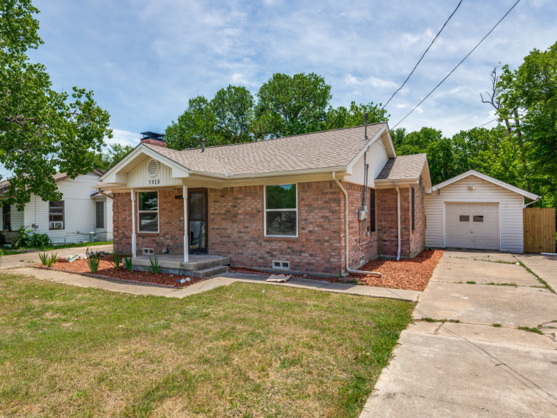 Rowlett House: 1926 Chiesa Rd