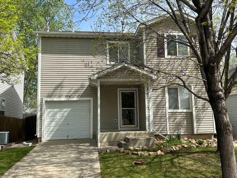 FORT COLLINS House: 526 PLOWMAN WAY