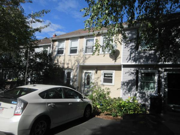 Cambridge Townhome: 6 James Way