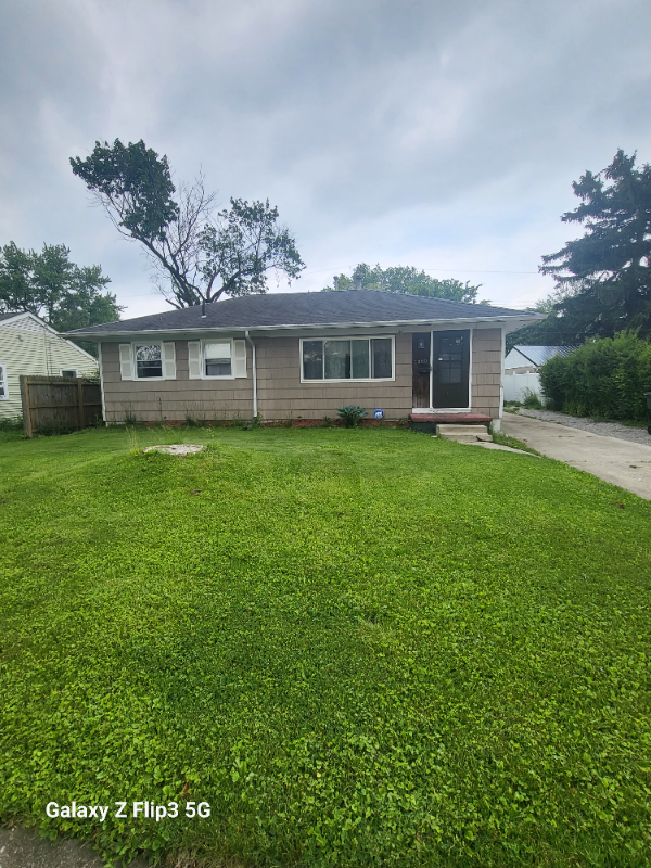 columbus House: 1339 Shady lane rd