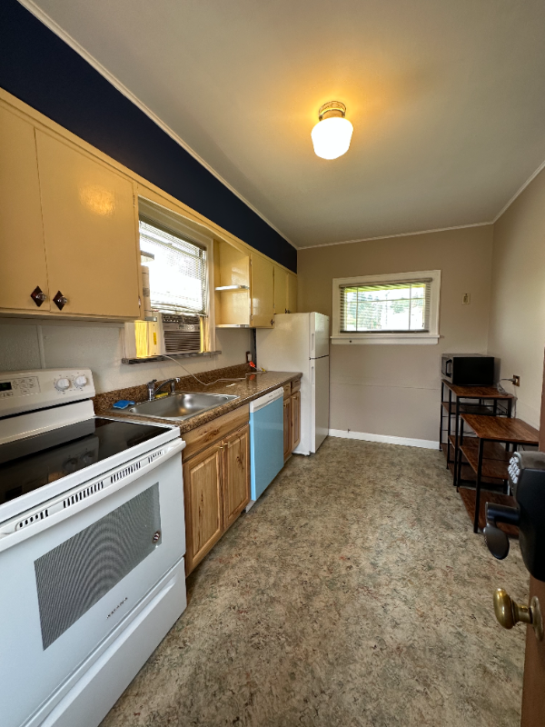 Butte House: 1016 1/2 West Park St