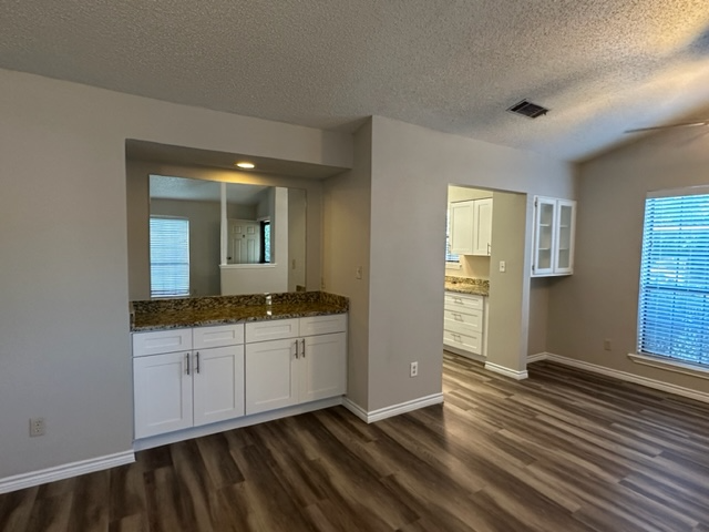 San Marcos House: 1202 Thorpe Lane