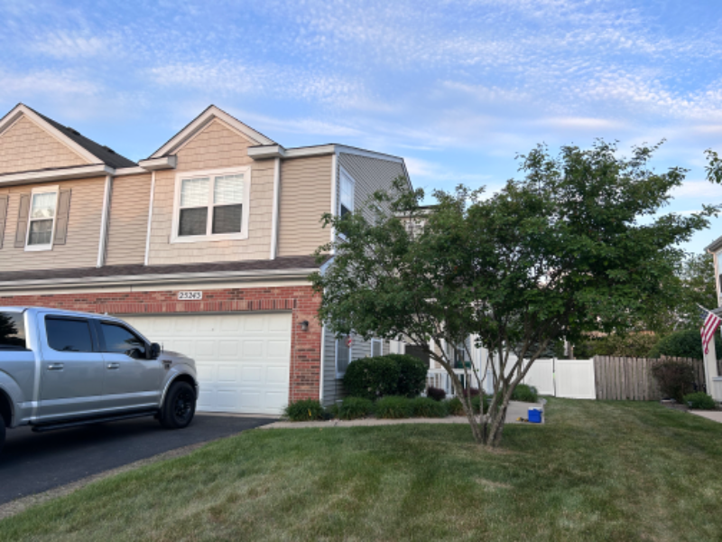 Manhattan Townhome: 25243 Colligan St