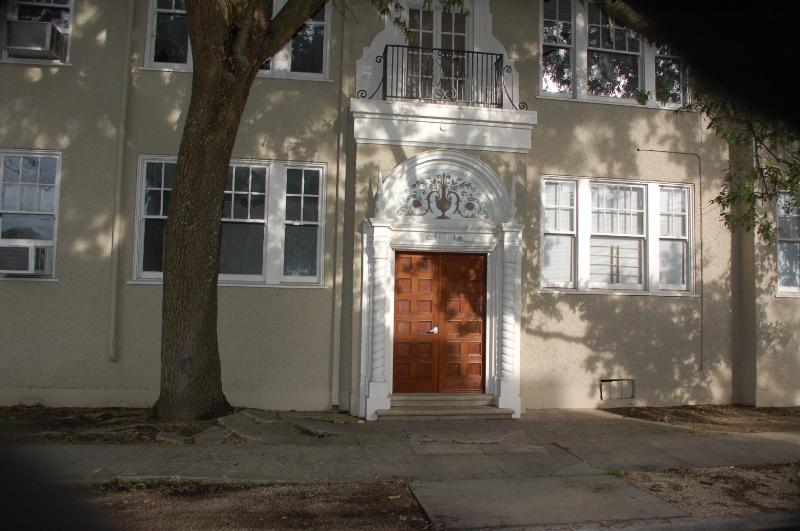 New Orleans Apartment: 800 N. Olympia Street