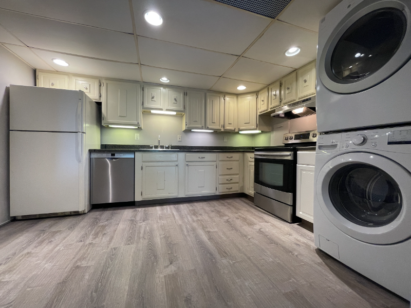 SCHWENKSVILLE Condo: 4511 Forest Lane