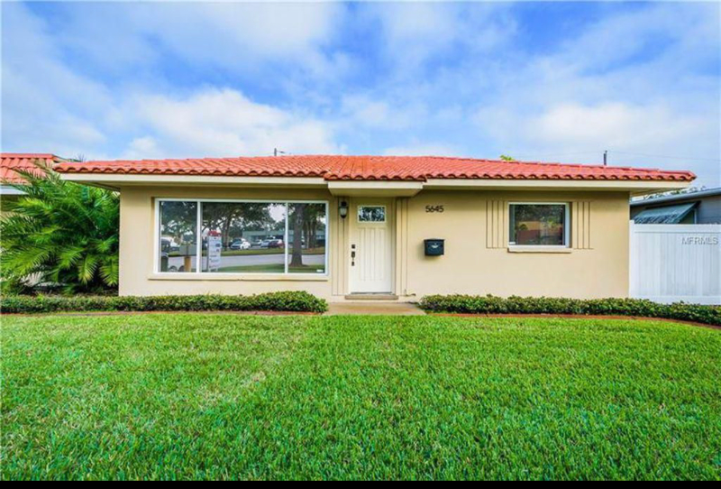 Saint Petersburg House: 5645 Central Ave