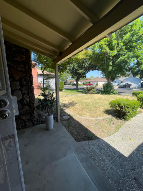 Modesto House: 416 Bruce Ave