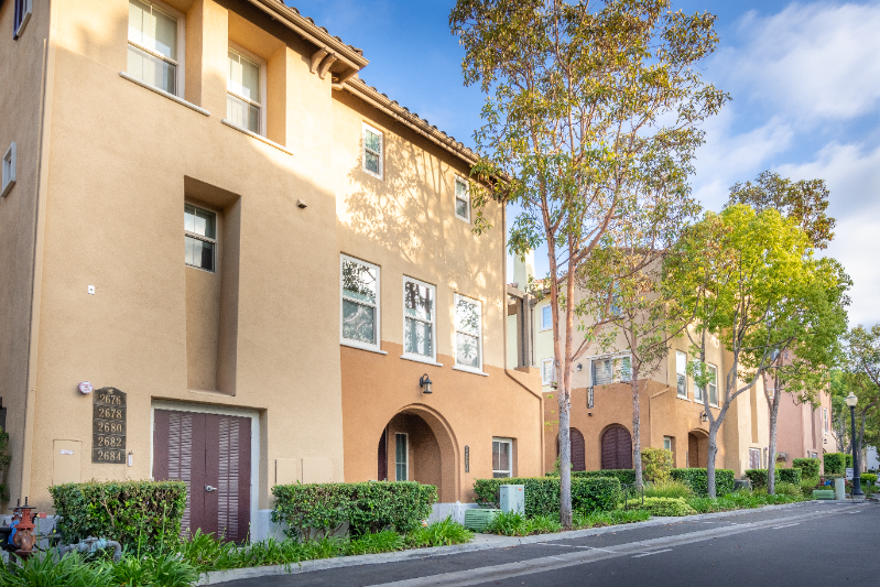 San Diego House: 2658 Escala Cir