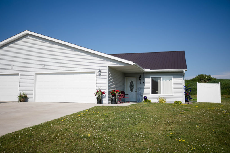 Bloomer House: 114 Vine St