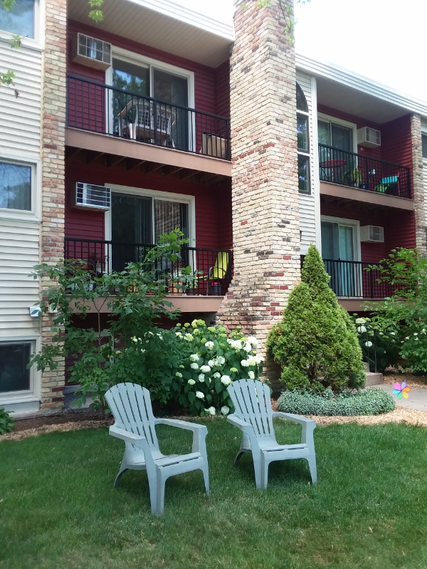 Crystal House: 3246 Douglas Drive n.