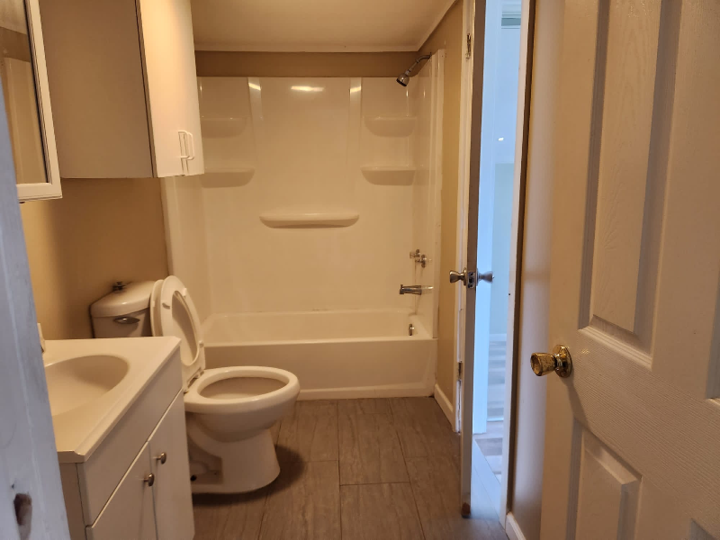 Broussard House: 1579 Duchamp Rd