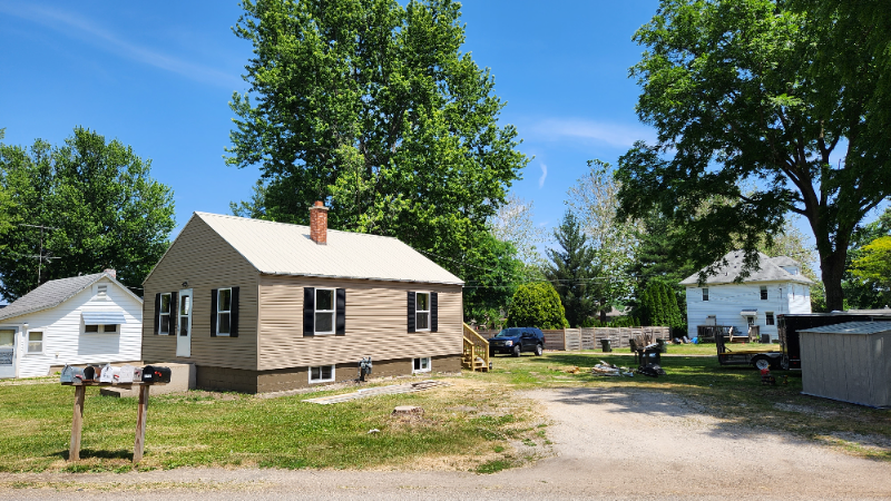 Sterling House: 1718 North st