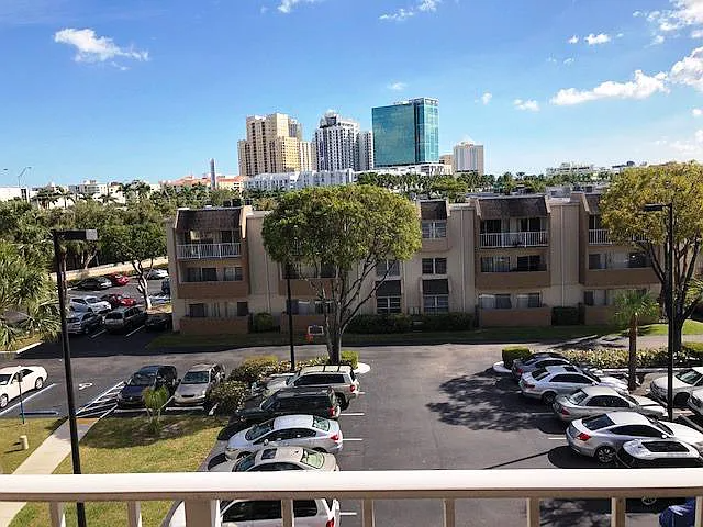 MIami Apartment: 7725 SW 86 St