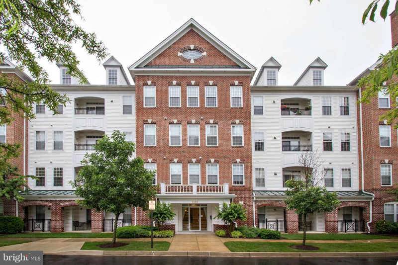 Clarksville Condo: 5801 Clipper Lane