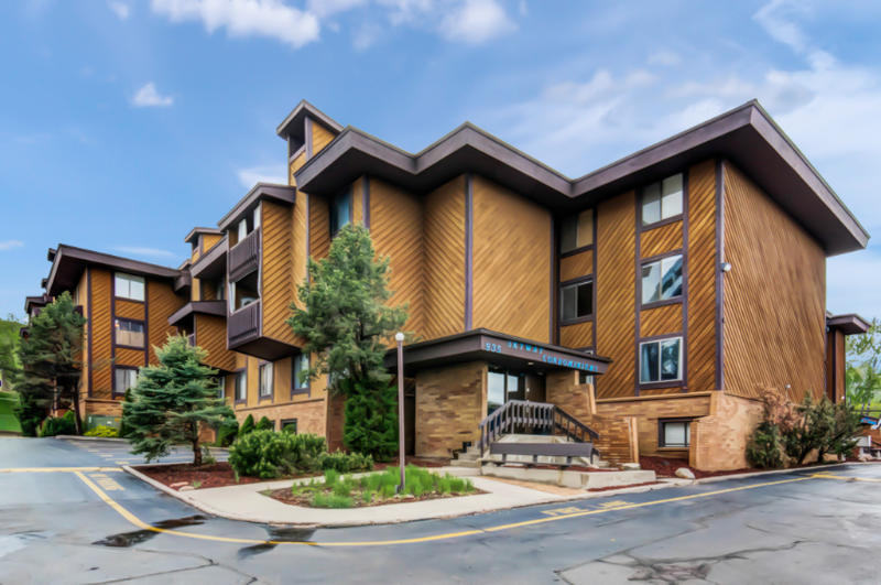 Colorado Springs Condo: 935 Saturn drive