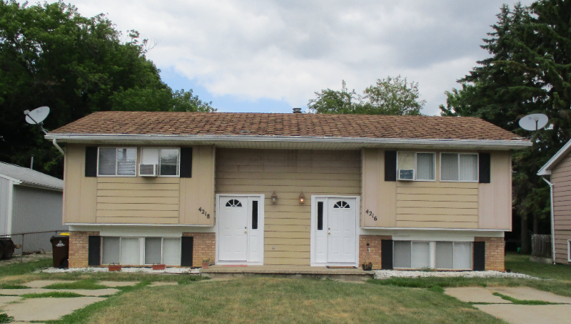 Holt House: 4216 Woodworth Ave