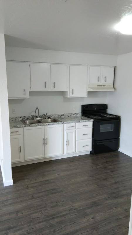 Calipatria Apartment: 101 California St