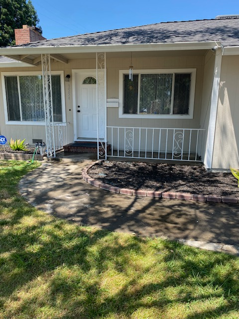 Sacramento House: 3554 Lynne way