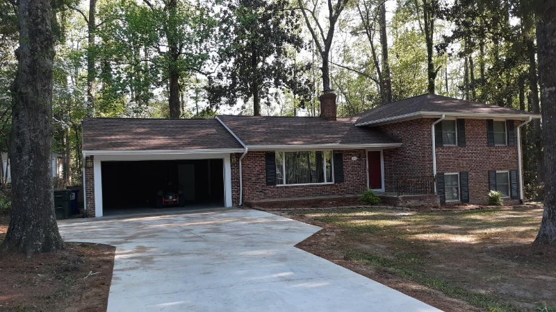 Grifton House: 312 Harvey Circle