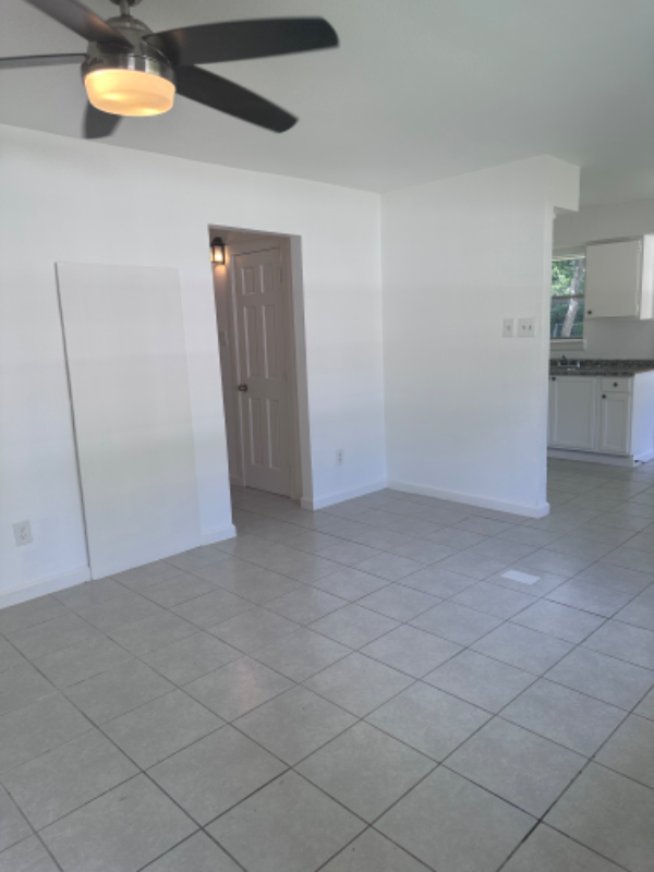 Houston Condo: 7822 Oak Knoll Lane