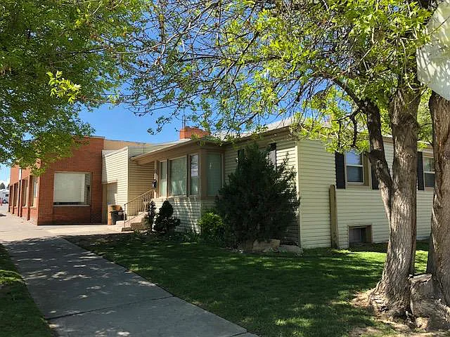 Idaho Falls House: 1600 Curtis Ave
