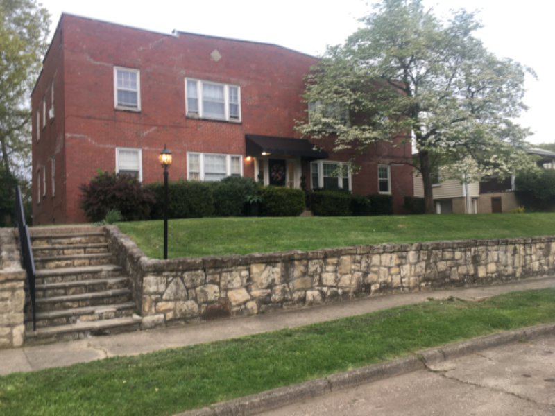 Huntington House: 1037 6th Street West