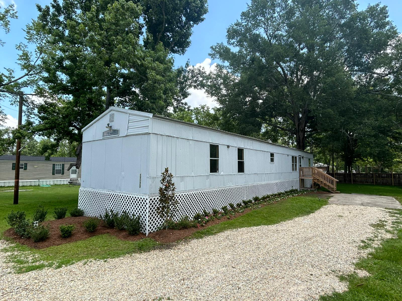 Prairieville House: 17170 Carpenter Chapel Rd