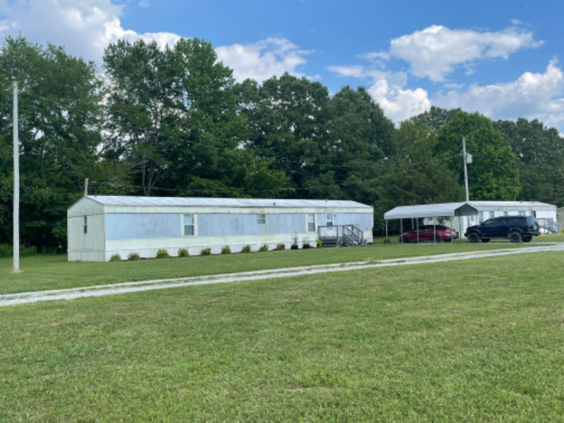 Huntingdon House: 330 Joshua Lane