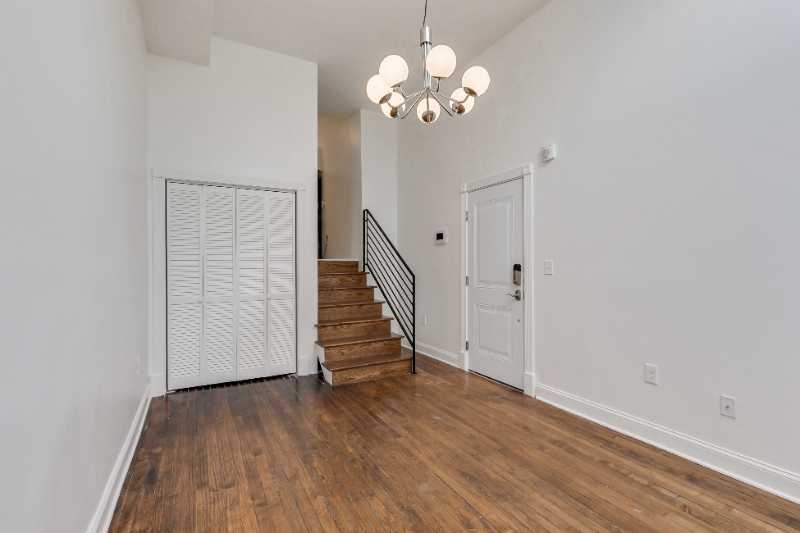 Baltimore Apartment: 1758 Park Ave