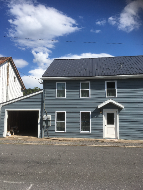Liverpool Townhome: 505 N. Front street