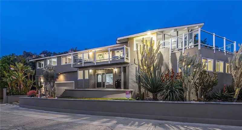 Laguna Beach House: 2 Camel Point Dr