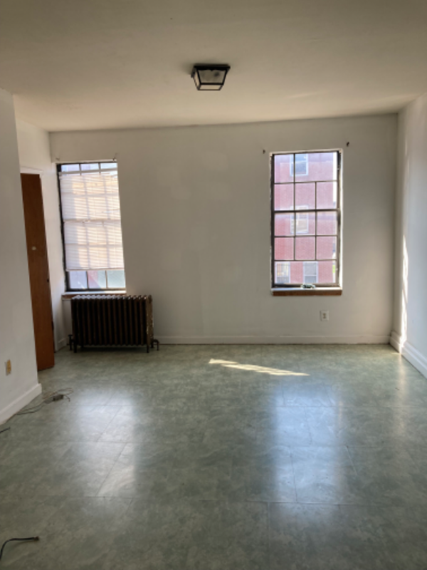 Philadelphia Apartment: 2922 Frankford Ave