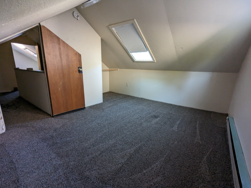 Corvallis House: 1220 SW E Avenue