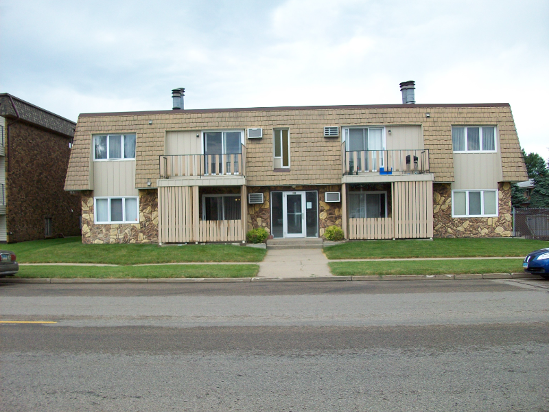 BISMARCK House: 1116 S 3rd ST