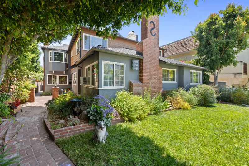 Toluca Lake Multiplex: 4460 Moorpark Way