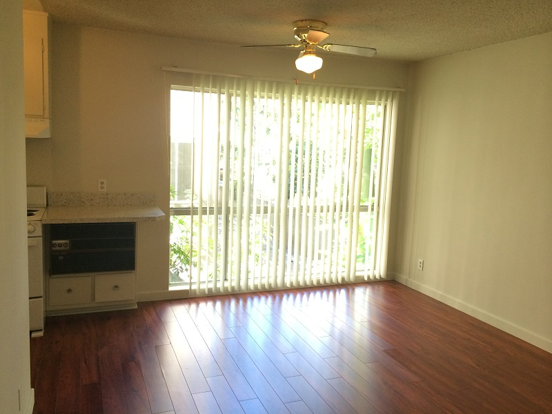 Los Angeles Apartment: 530 Veteran Ave