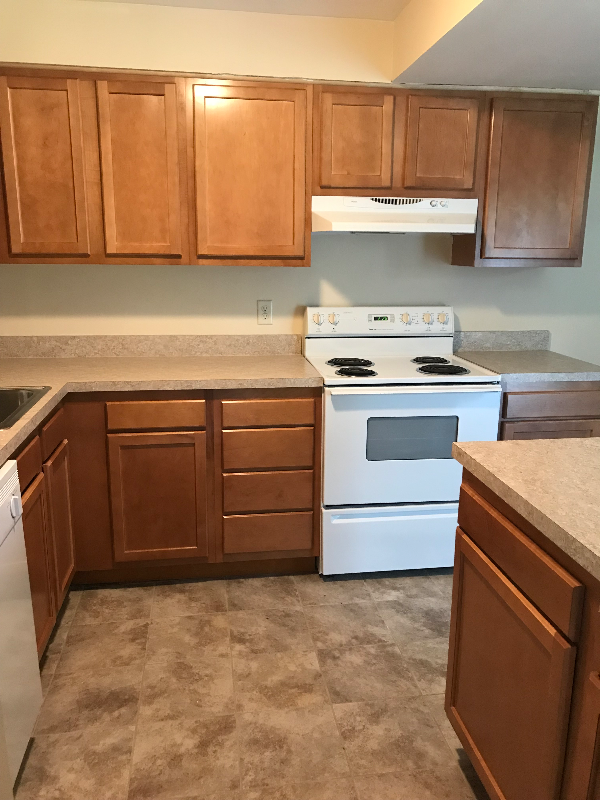 Dewitt Apartment: 5599 Thompson Rd