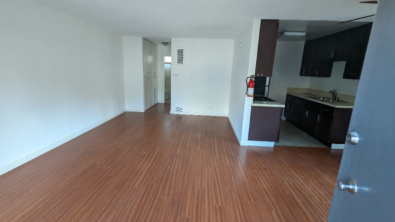 Los Angeles Other: 2339 Glendale Bl.