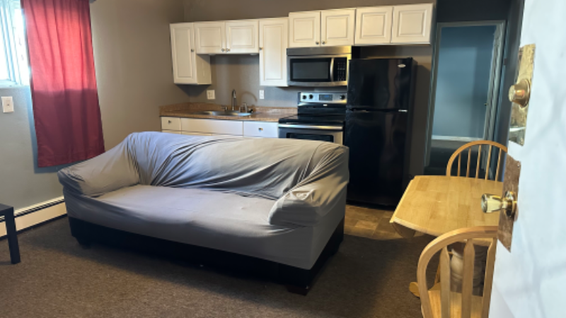 Fairbanks House: 635 10th Ave