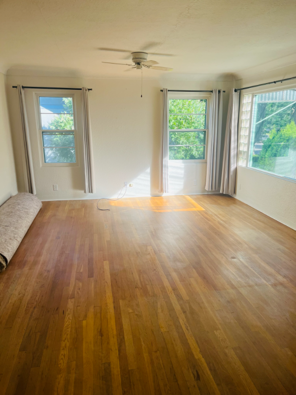 Livingston House: 315 S 9th St.