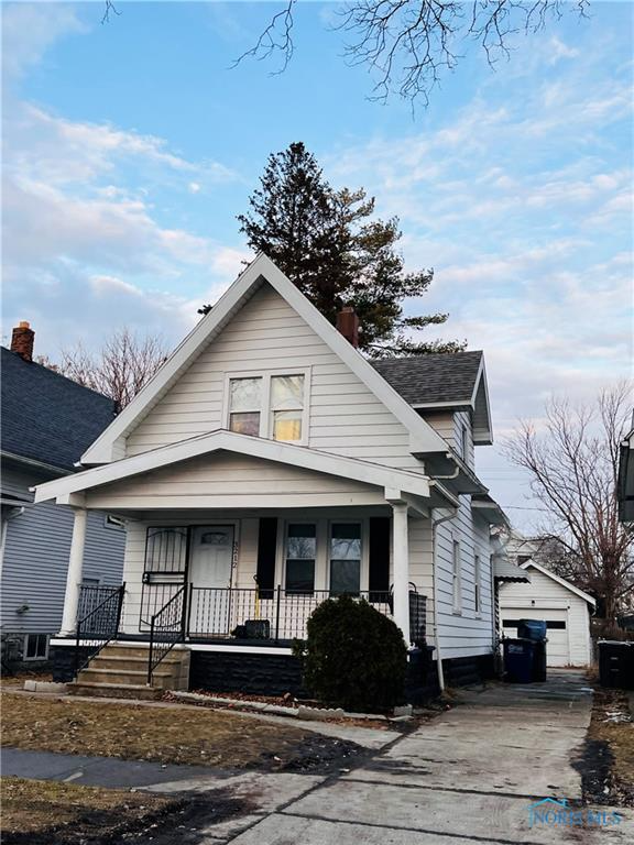 Toledo House: 3212 Maher