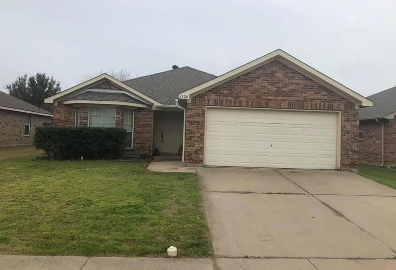 burleson House: 1324 Sierra Blanca Dr