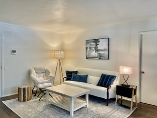 San Diego Condo: 3140 Midway Dr