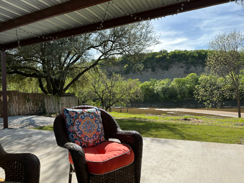 Millsap House: 941 River View