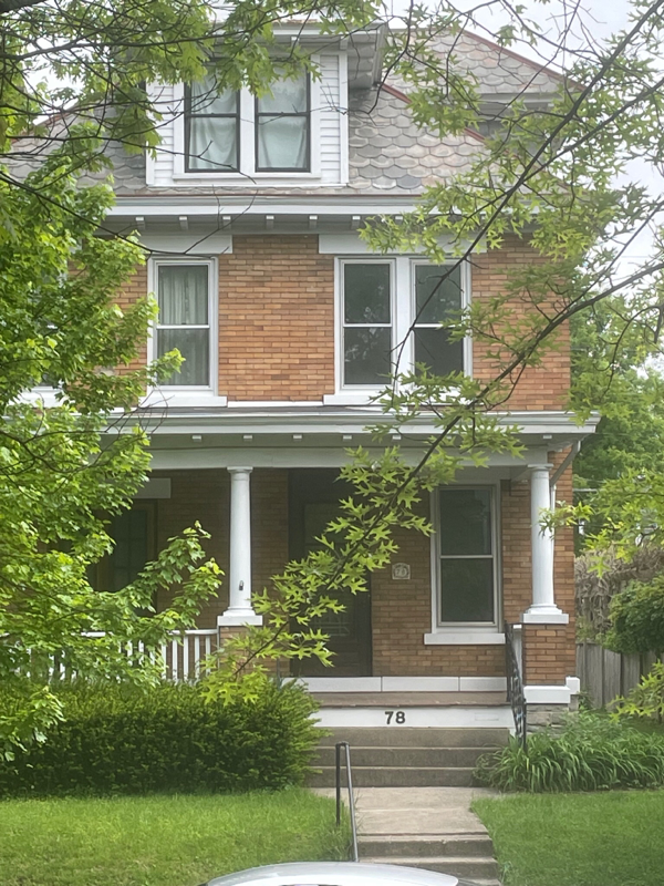 Columbus House: 78 E Oakland Ave
