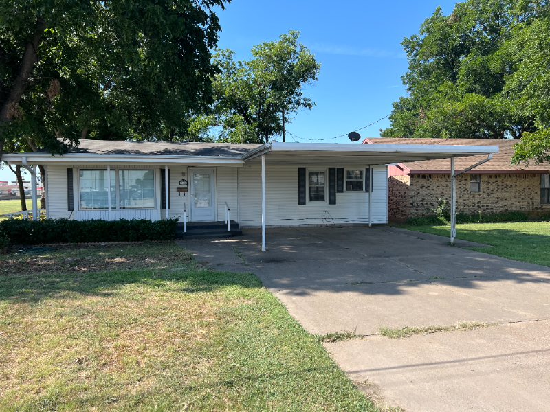 Burkburnett House: 908 Sycamore