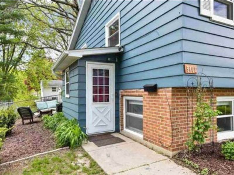 Monona House: 5107 Wallace Ave