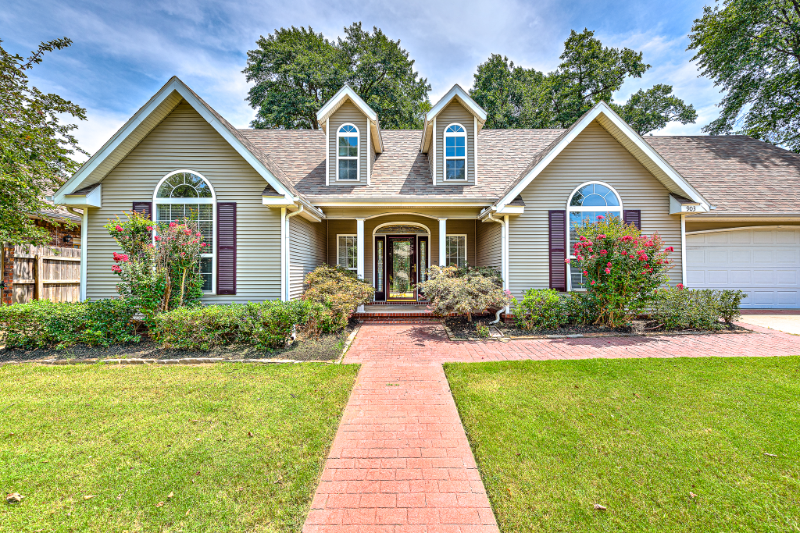 Rogers House: 903 Quail Terrace